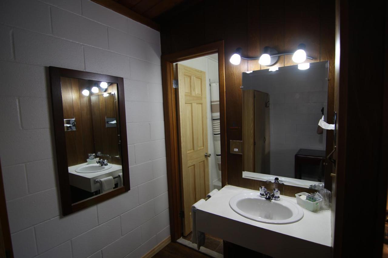 Motel Lennoxville Sherbrooke Dış mekan fotoğraf