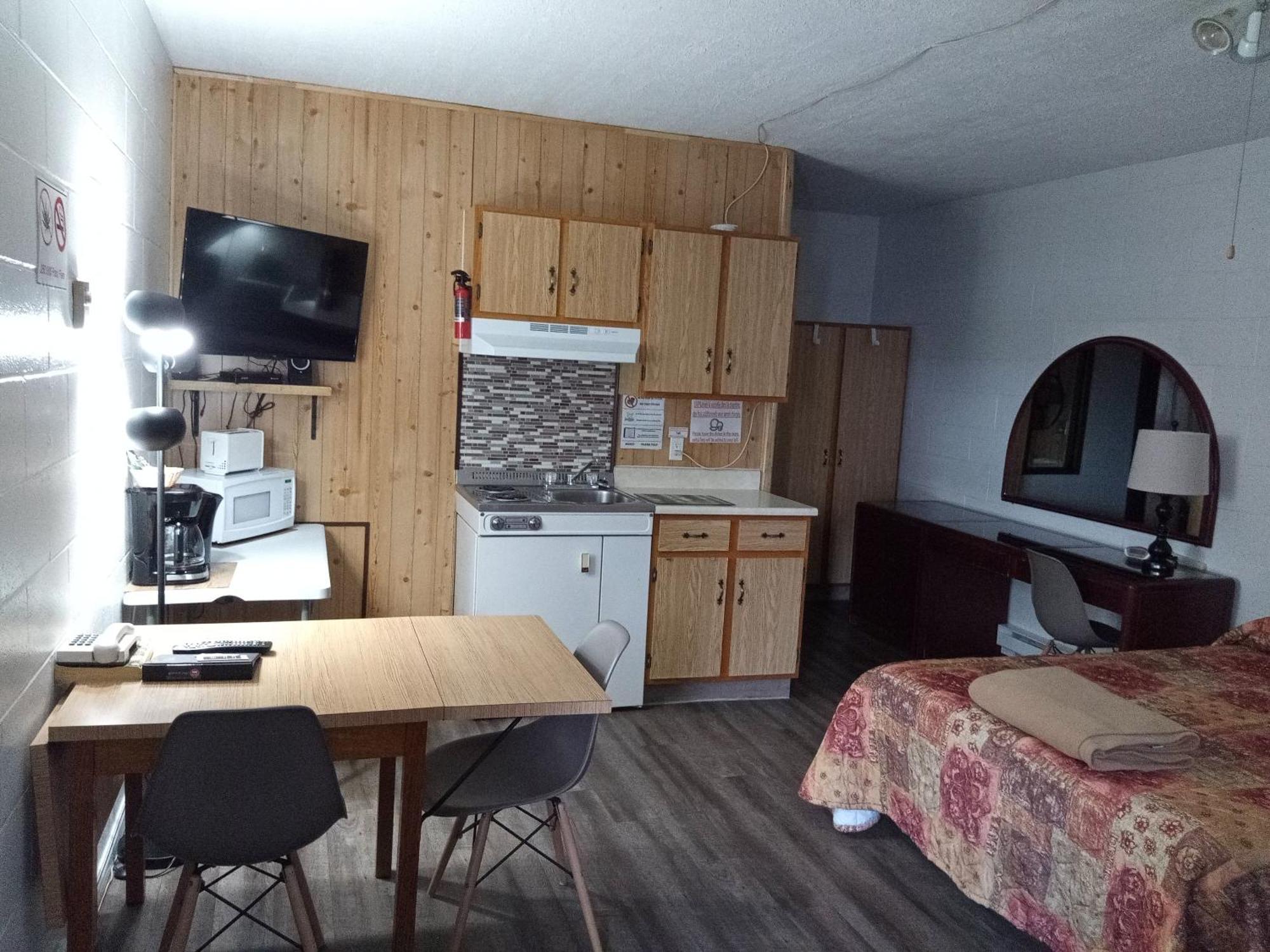 Motel Lennoxville Sherbrooke Dış mekan fotoğraf