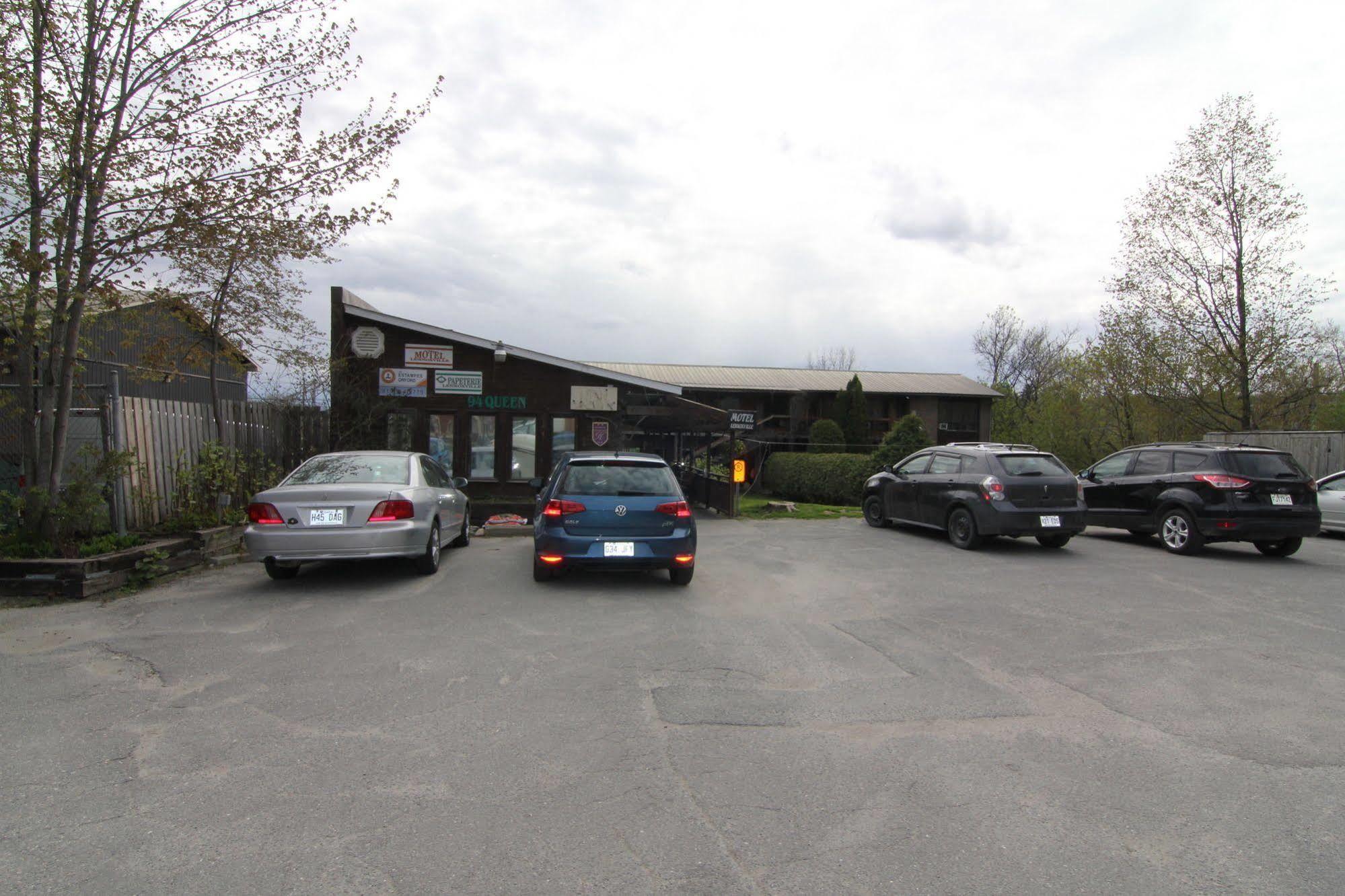 Motel Lennoxville Sherbrooke Dış mekan fotoğraf