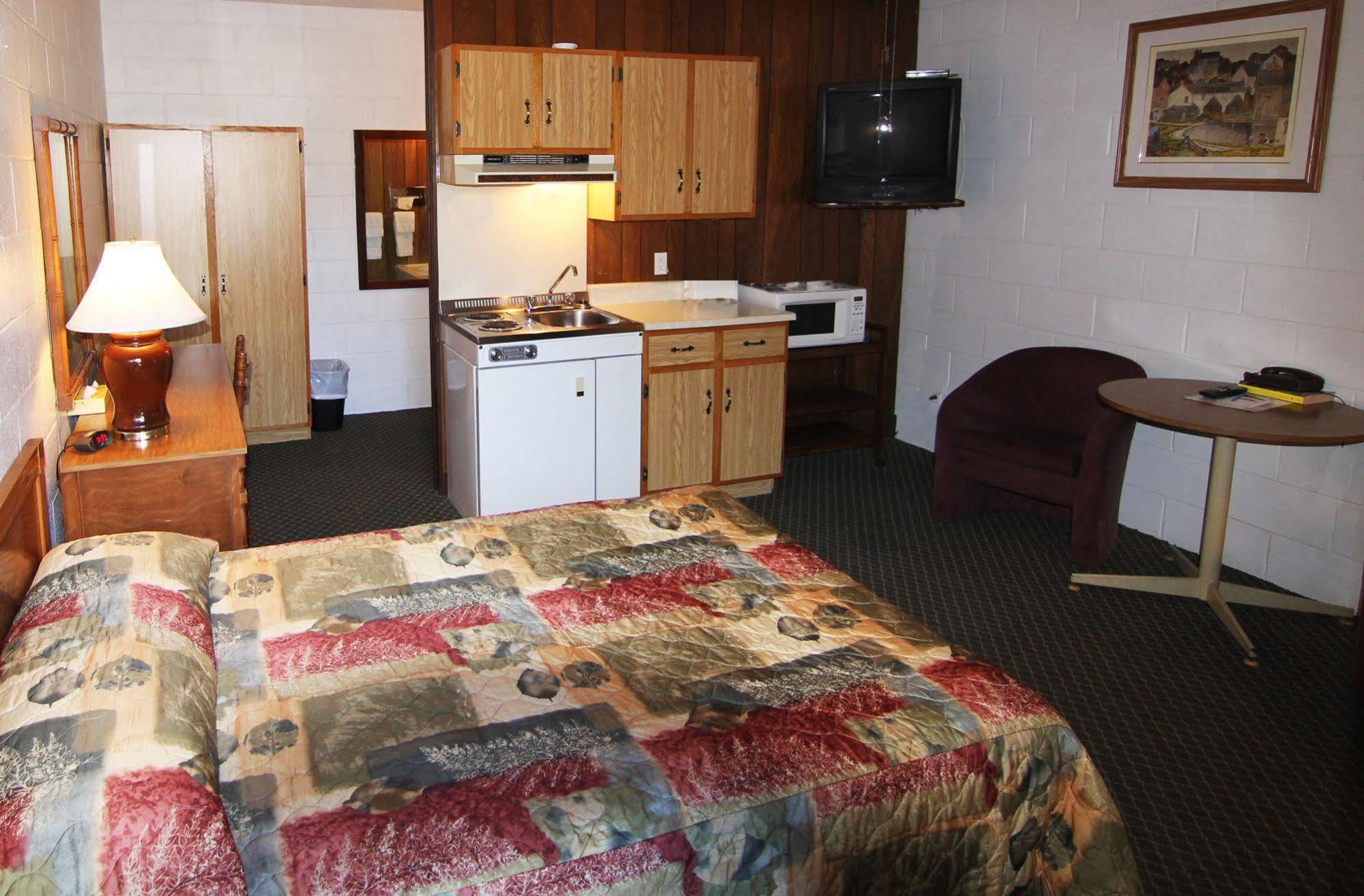 Motel Lennoxville Sherbrooke Dış mekan fotoğraf